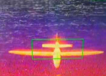 ABD her türlü uçağı taklit edebilen hedef dronlar arıyor