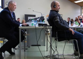 Special Agent James Shackelton, an Army CID Polygraph Examiner conducts a live demonstration on the use of the polygraph on a willing volunteer from the audience an the 31st International Forensic Seminar in Baden-Württemberg Polizei Hochschule Sept. 18, 2024.