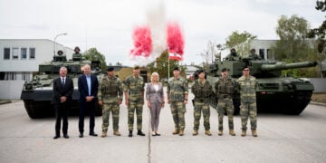 Avusturya zırhlı birliklerini modernize ediyor