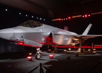 Almanya’nın ilk F-35’i üretim hattından çıktı