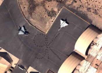 İtalya’nın Eurofighter savaş uçağı yerde vuruldu