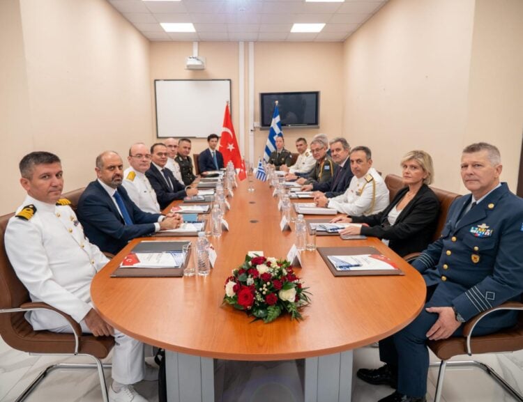 Türk ve Yunan heyetleri Girit’te buluştu